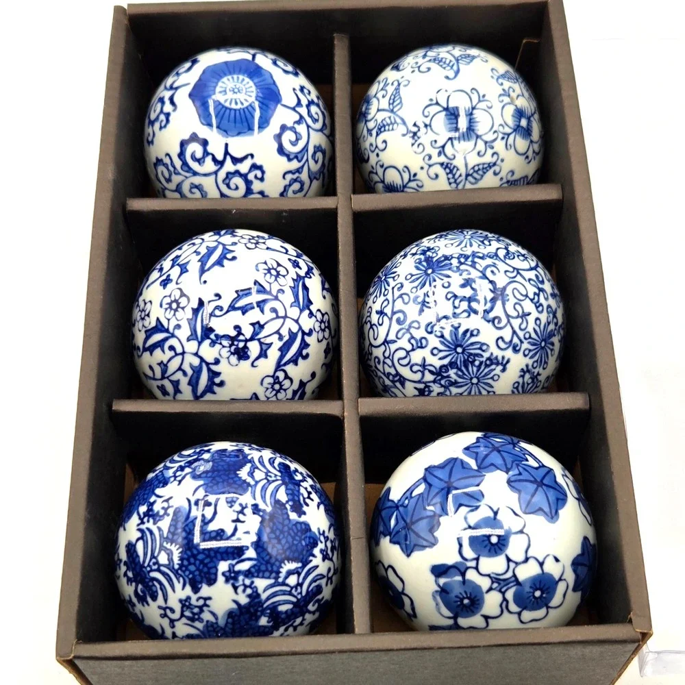 Lot Of 6 Blue & White Porcelain Chinoiserie Carpet Balls Floral Patterns